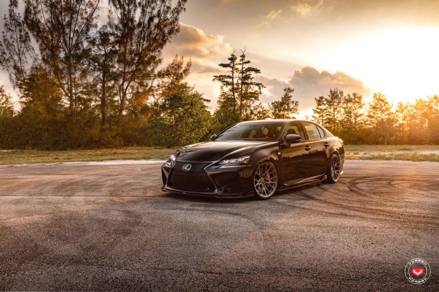 Lexus GS F on Vossen Wheels (M-X3) 2019 года  (фото 19 из 25)